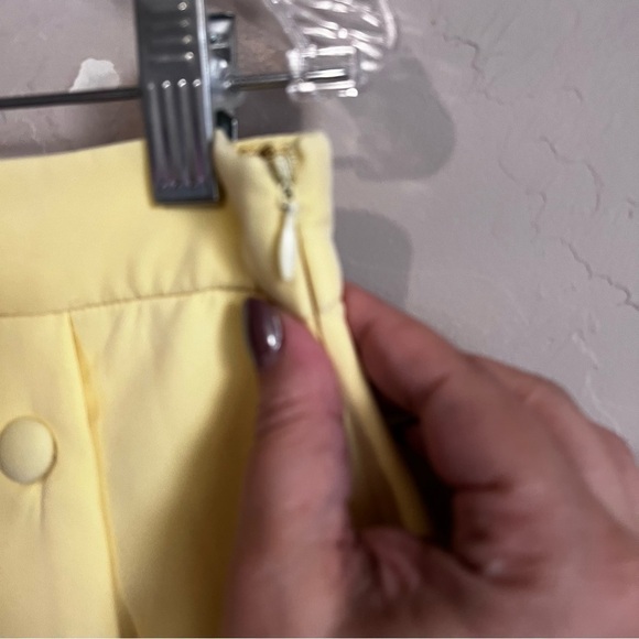 NWT Meshki Yellow Charlize Tailored Mini Skirt - Picture 9 of 9